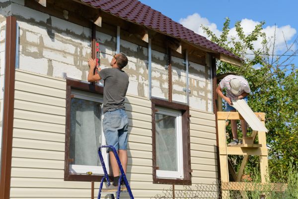Cost of Handyman Siding Repair in Davis