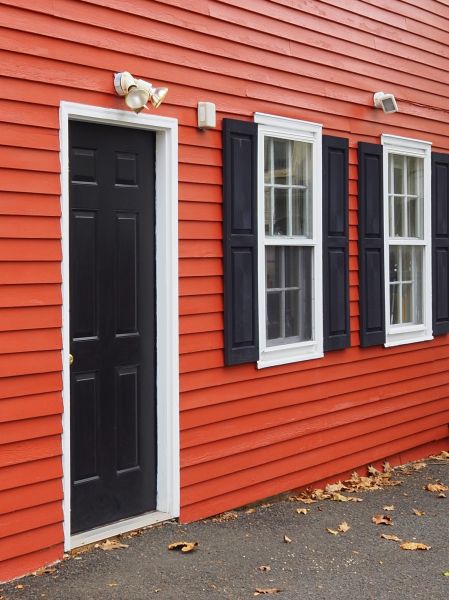 Cost of Red Vinyl Siding Installation in Davis