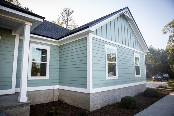 Board Siding Repair in Davis