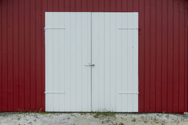 Pole Barn Siding Installation in Davis